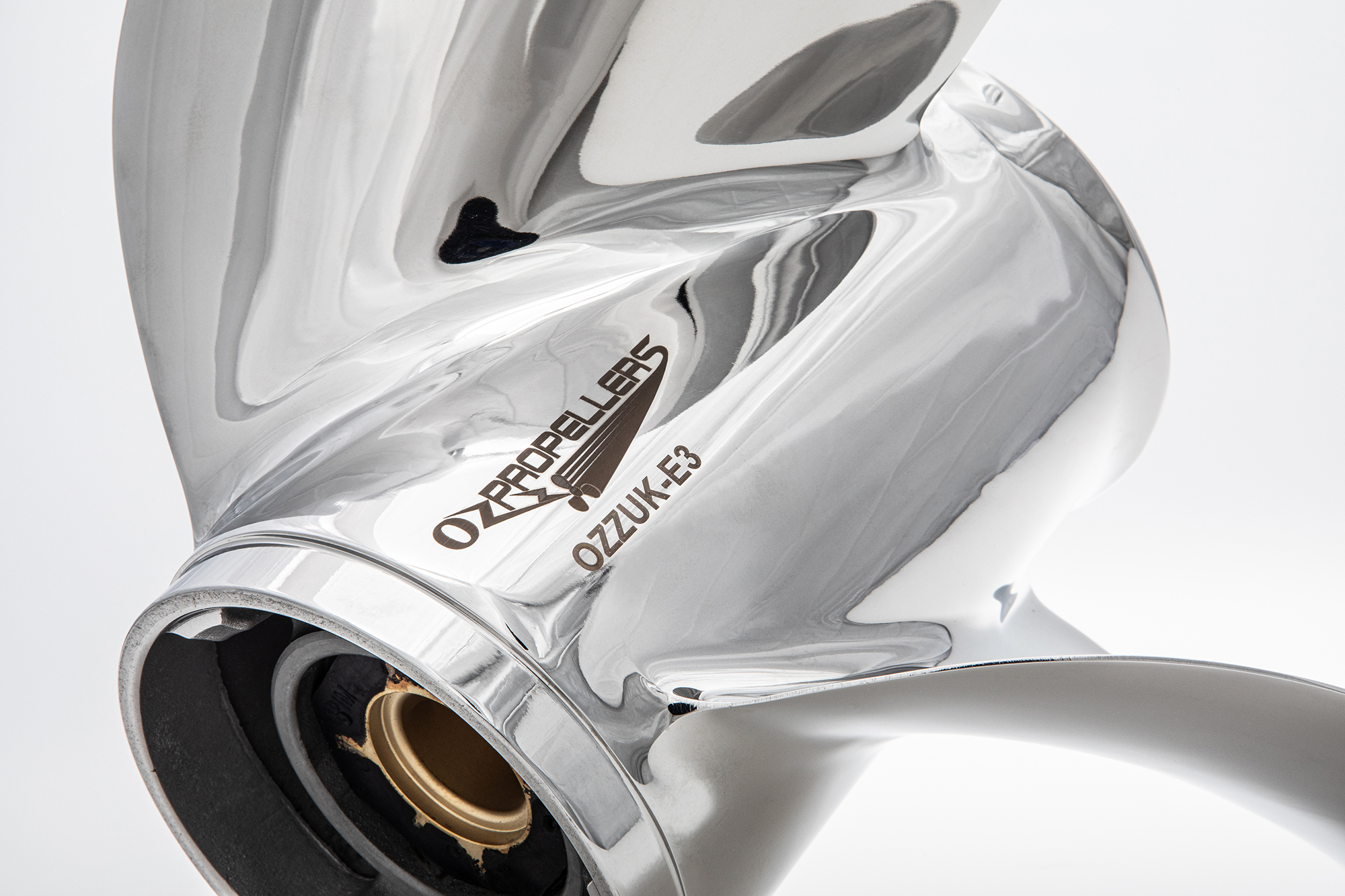 OZZUK-E3 to suit Suzuki 150-175-200-225-250-300hp 3 Blade Stainless Steel Propeller High Performance Prop 3x 16" Dia - Image 4